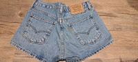 LEVIS kratke hlače w30
