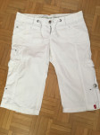Prodam bele tričetrt hlače EDC, št. 40, cena 20 €