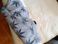 Kratke hlače z listi marihuane, M-L