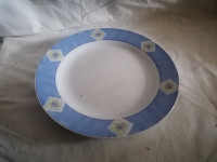 KERAMIČNA KROŽNIKA plitva 2 kosa P19