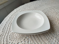 Set 2 krožnikov za testenine, porcelan Domestic, brezhibna