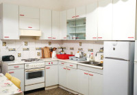 PODARIMO KUHINJO S PLINSKIM ŠTEDILNIKOM IN PEČICO, OMARICAMI