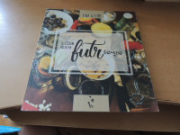 TELEŠČKOM PRIJAZEN FUTR TO-GO T. GOLOB SAMOZALOŽBA 2017