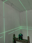 Linijski samonivelirni laser 360 zeleni na daljinsko vodenje + dodatki