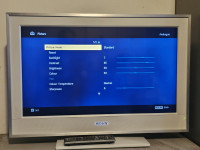 LCD televizor Sony KDL-32E4020 (32 palcev, Full HD)