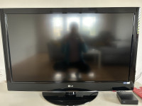 LG 42LH3000 42in LCD TV