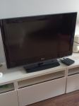 Prodamo rabljen LCD TV LG 32LH4010 - diagonala81.3 cm (32")
