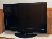 Televizija LG 32LG3000