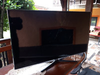 SAMSUNG UE55ES6100W 3D LCD LED Smart TV (za dele)