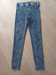 legice št. 146 H&M jeans