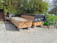 Smrekove deske, plohi, špirovci, oreh, jesen, kolobarji češnje