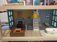 Hape družinska hiša za punčke