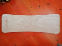 Wobbel gugalna deska lakirana