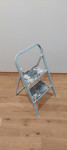 Prodam lestev z 2 stopnicama 10eur