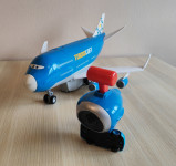 Disney Pixar Cars 2 Everett TRANSPORTNO LETALO