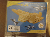 Lesena sestavljanka LETALO za 5 eur