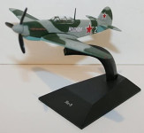 Kovinsko letalo - Maketa, model  Diecast Jak-9 Yak-9 1/144 1:144