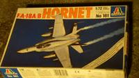 Maketa F-18 Hornet  (Italeri)