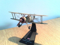 Maketa letala Gloster Gladiator 1:72