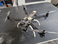 Quadcopter drone TBS discovery