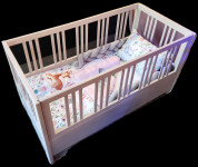 Lesena otroška postelja