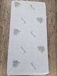 Prodam dva jogija 60x120x14 cm, brez madežev