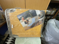 Prodam nov zapakiran ležalnik za vrt ali morje