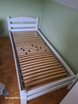 Postelja 90x200 + letveno dno