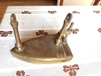 Likalnik iz medenine, brez ročaja, v dobrem stanju, star cca 120 let