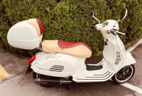 Piaggio VESPA 300 GTS - Valentino Rossi