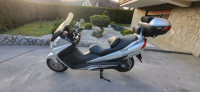 Suzuki Burgman 400 cm3