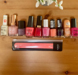 Prodam lake za nohte