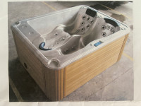 Jacuzzi / masažni bazen za 3 osebe