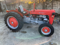 Traktor IMT 533