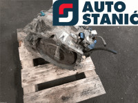 Menjalnik VOLVO V70 | OEM: 8251837, 30681171 (B5254T2)