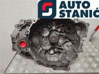 Menjalnik VOLVO V70 | OEM: 8252132 (D5244T5)