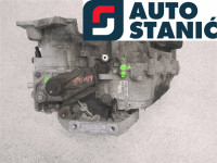 Menjalnik VOLVO V70 (M66) | OEM: 8251965 (D5244T5)
