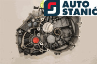 Menjalnik VOLVO V70 | OEM: 8251965 (D5244T4)