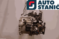 Menjalnik HYUNDAI i40 | OEM: 430002D220 (D4FD)