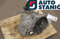 Menjalnik TOYOTA VERSO | OEM: 303000F050 (2ZR-FAE)