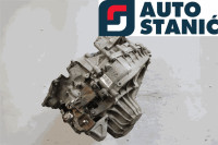 Menjalnik VOLVO V70 | OEM: 8252153 (D5244T4)