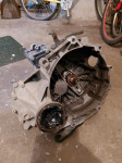 Menjalnik vw golf 5 1.6b.bse 2006g.