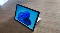 Microsoft Surface pro 5, win 11, tablica racunalnik