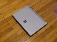 Prodam Microsoft Surface Go 3