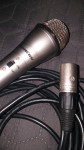 dinamnični mikrofon Crest z xlr priklopom