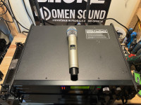 Shure UR4S sprejemnik in Gold mikrofon z Beta58 kapsulo