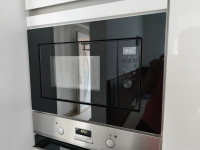 Electrolux vgradna mikrovalovna pečica