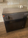 MIKROVALOVNA PEČICA SHARP R-4060, delujoča, cena 10 EUR