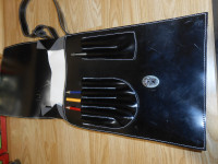 JNA črna usnjena torba z ključavnico