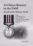 Knjiga Air Force Bravery in the Field: Awards of the Military Medal...